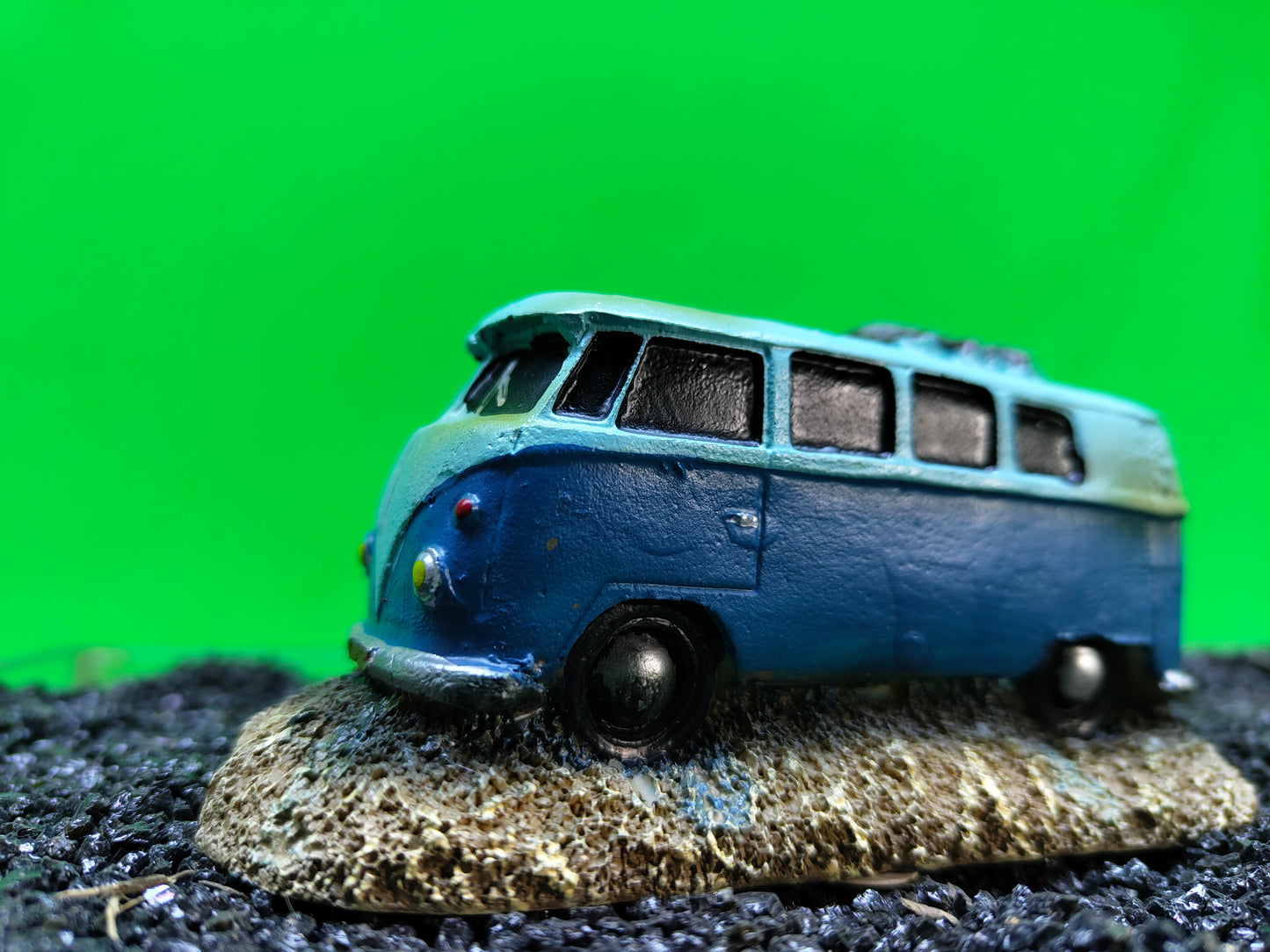Blue Camper Van Aquarium Ornament Fish Tank Decoration Resin Hide Cave