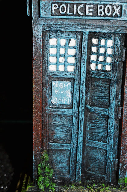 16cm Dr Who style Tardis Police Box Aquarium Fish Tank Ornament 798