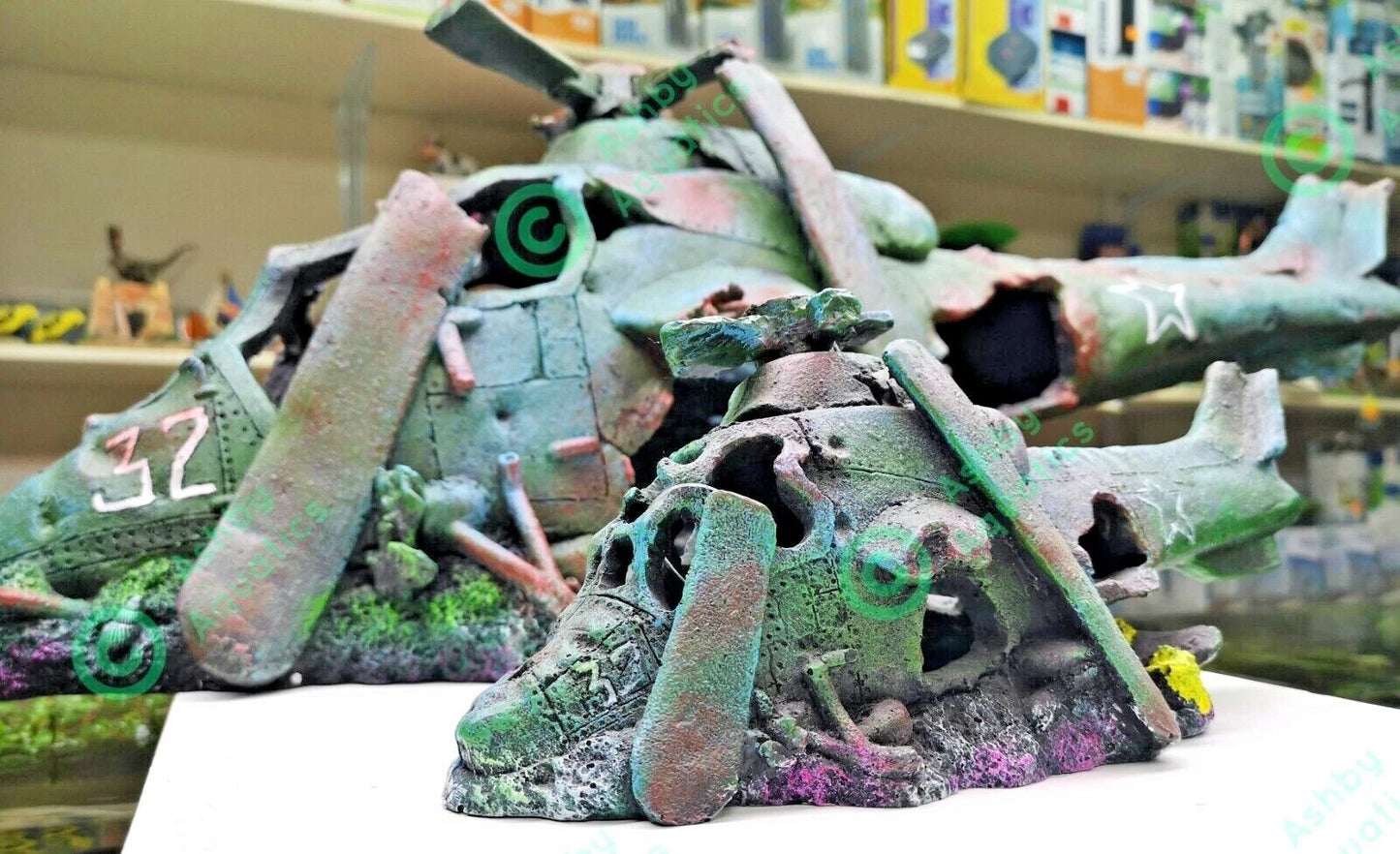 27 or 75 cm Helicopter Wreck Traditional Aquarium Fish Tank Wreckage Ornament
