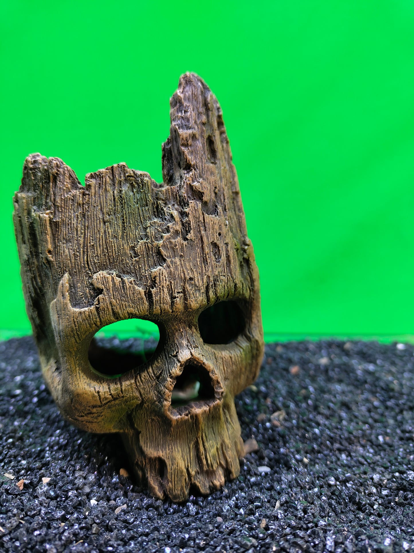 Wood Effect Skull Aquarium Ornament Fish Tank Cave Hide Resin Decor 14cm