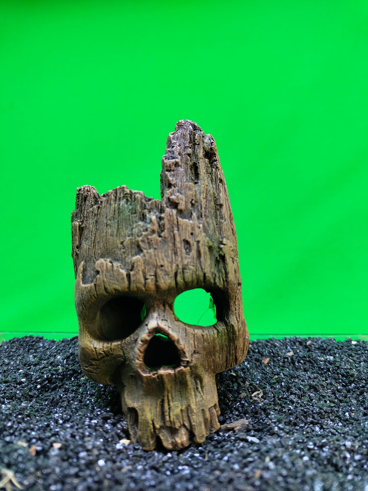 Wood Effect Skull Aquarium Ornament Fish Tank Cave Hide Resin Decor 14cm