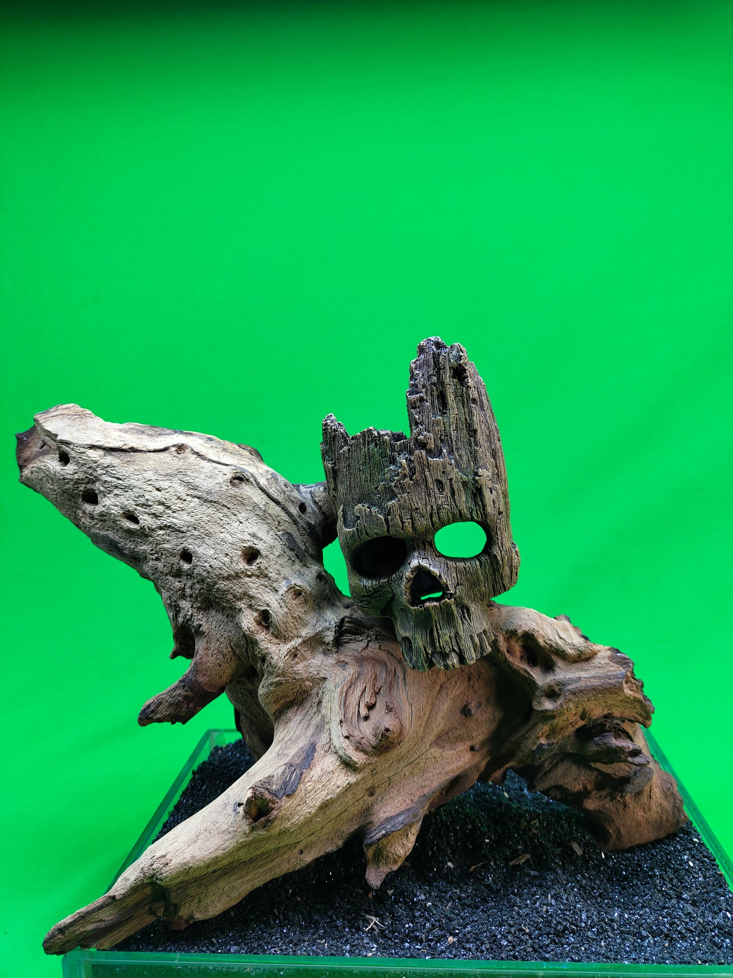 Wood Effect Skull Aquarium Ornament Fish Tank Cave Hide Resin Decor 14cm