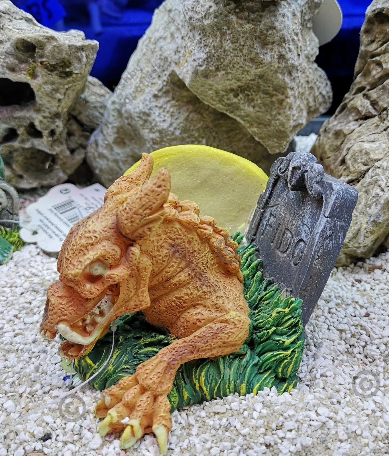 Zombie glow in the dark aquarium ornament Resin Fish Tank Decoration