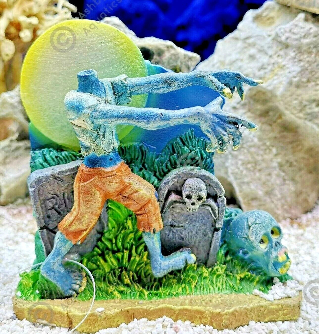 Zombie glow in the dark aquarium ornament Resin Fish Tank Decoration