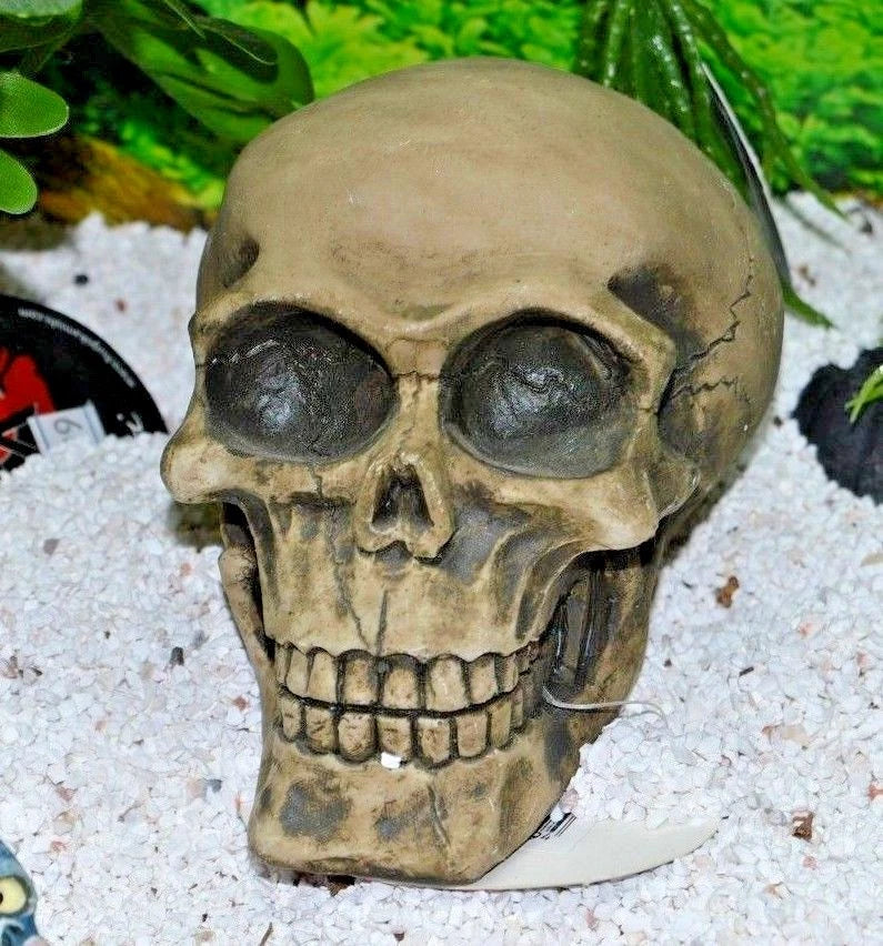Zombie glow in the dark aquarium ornament Resin Fish Tank Decoration