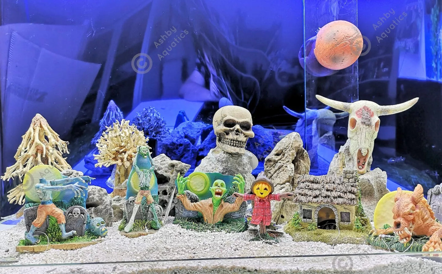 Zombie glow in the dark aquarium ornament Resin Fish Tank Decoration