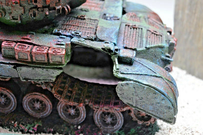 extra large XL ARMY CRASHED TANK fish aquarium WRECK ORNAMENT DECORATION (33cm)